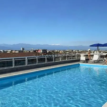 Lägenhet Moderno Attico Con Vista Panoramica E Piscina