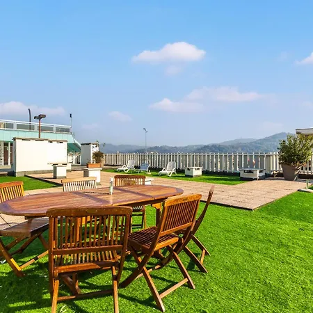 Lejlighed Moderno Attico Con Vista Panoramica E Piscina Torino