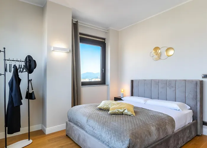 Apartment Moderno Attico Con Vista Panoramica E Piscina Turin