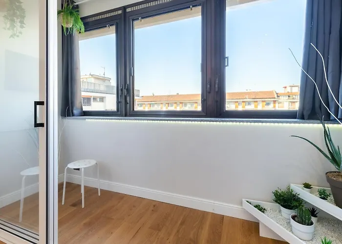Moderno Attico Con Vista Panoramica E Piscina Turin