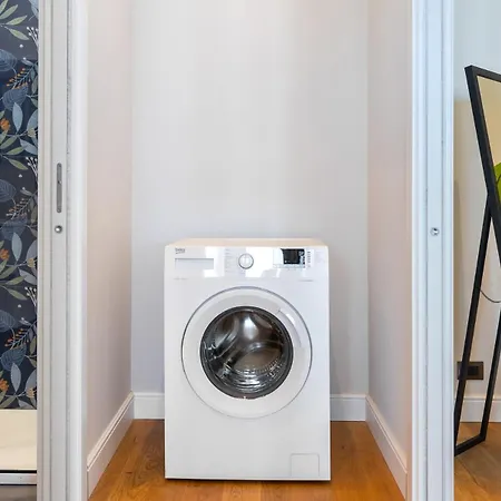 Moderno Attico Con Vista Panoramica E Piscina *